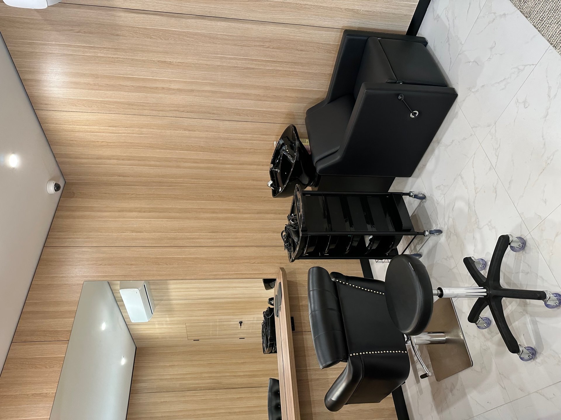 Salon area at the Oakdene Ladies Boutique